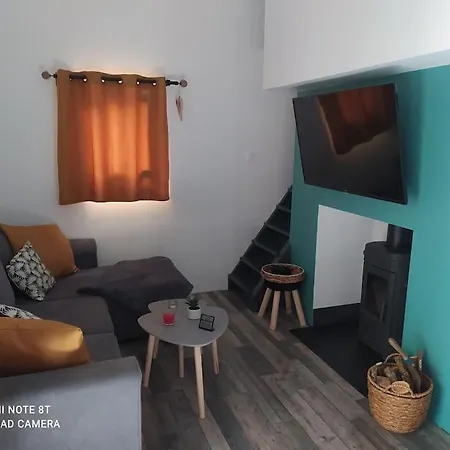 Maisonnette En Bord De Riviere Tout Pres Du Mans Сasa de vacaciones La Bazoge