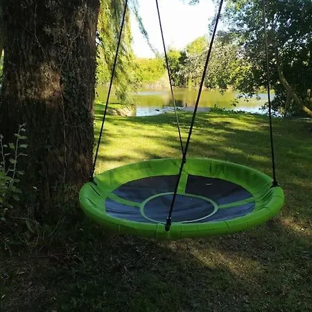Maisonnette En Bord De Riviere Tout Pres Du Mans Prázdninový dům
