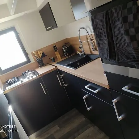 Maisonnette En Bord De Riviere Tout Pres Du Mans Сasa de vacaciones