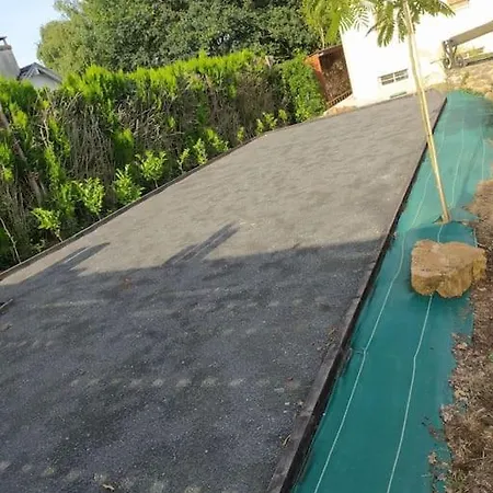 Maisonnette En Bord De Riviere Tout Pres Du Mans Сasa de vacaciones *