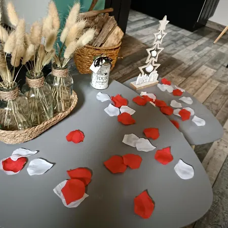 Maisonnette En Bord De Riviere Tout Pres Du Mans Сasa de vacaciones La Bazoge